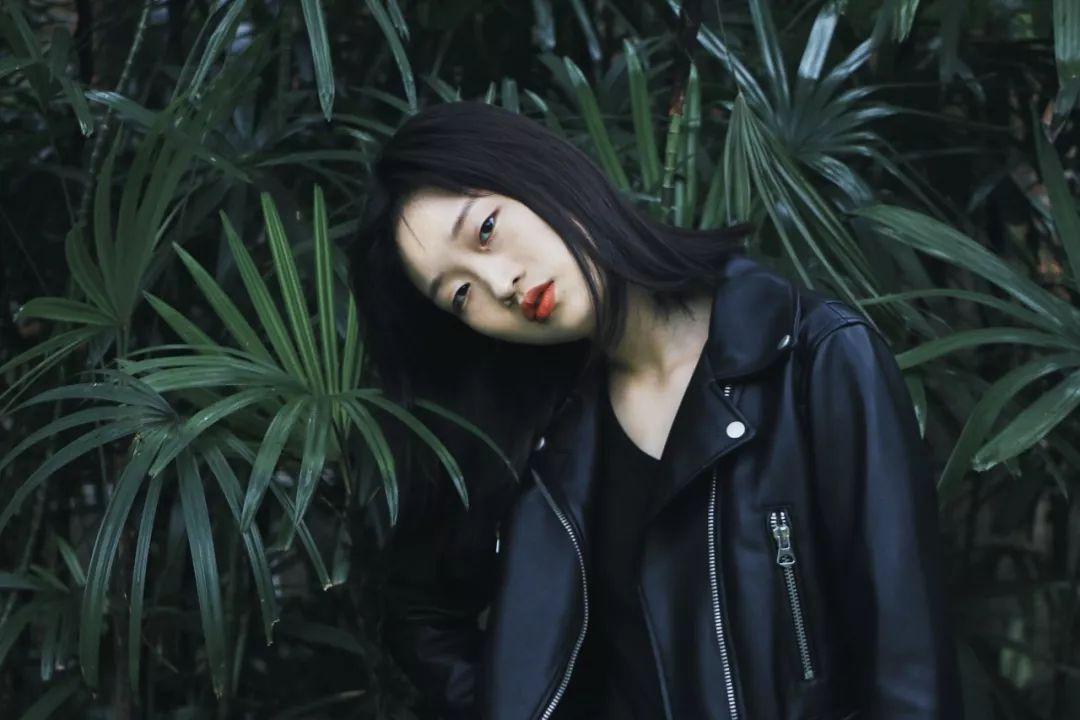 古怪巫师逃离村庄